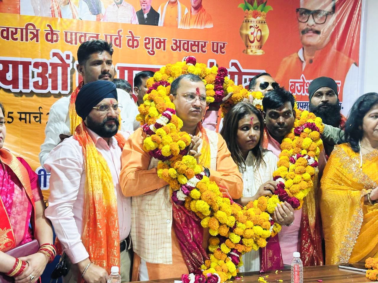 नवरात्रि की सप्तमी तिथि के पावन अवसर पर 101 कन्याओं के पूजन कार्यक्रम का भव्य आयोजन किया गया।