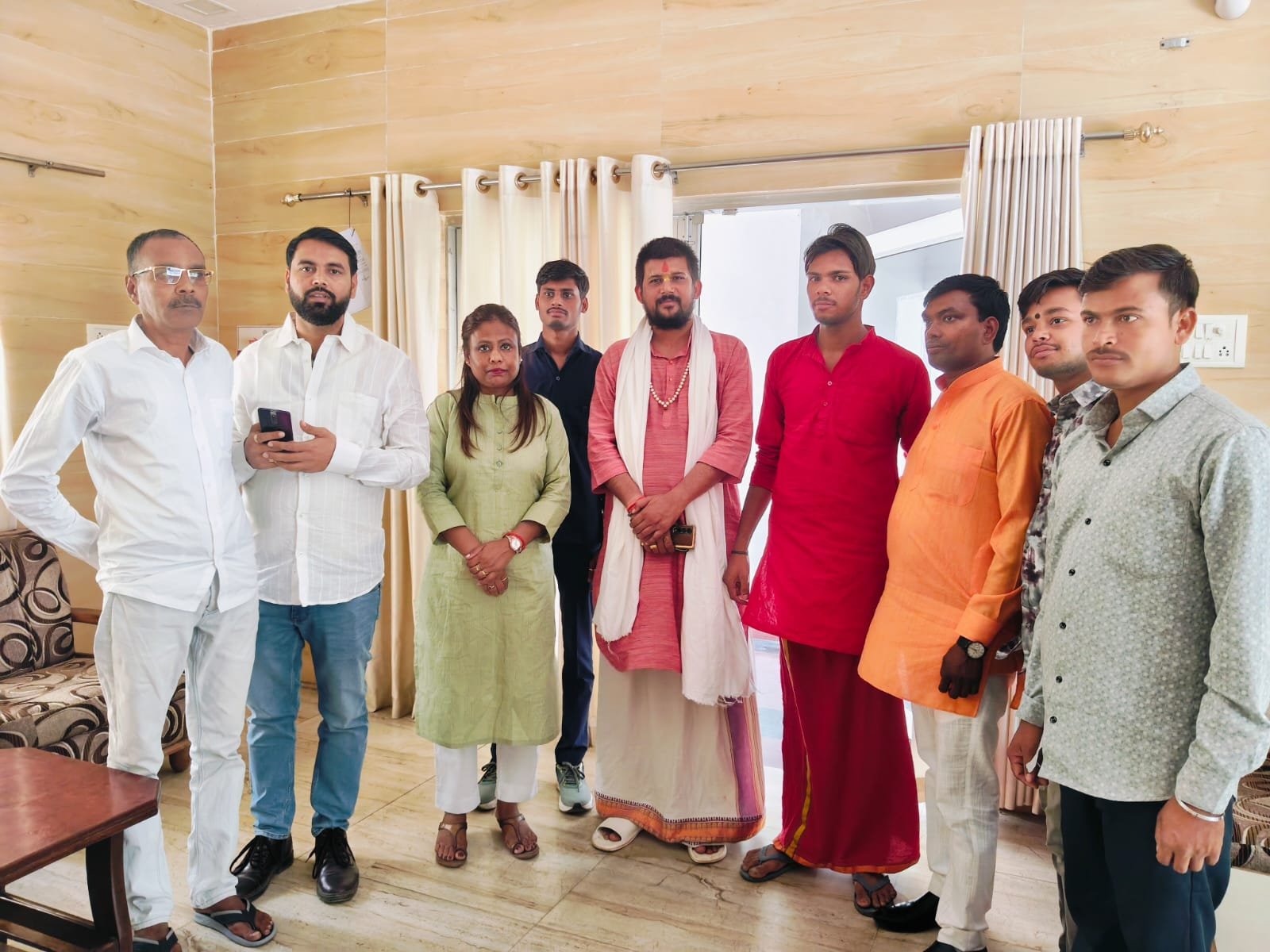 राष्ट्रीय अध्यक्ष गीता गुप्ता एवं उपाध्यक्ष रानू सिंह का आज अयोध्या दौरा हुआ।